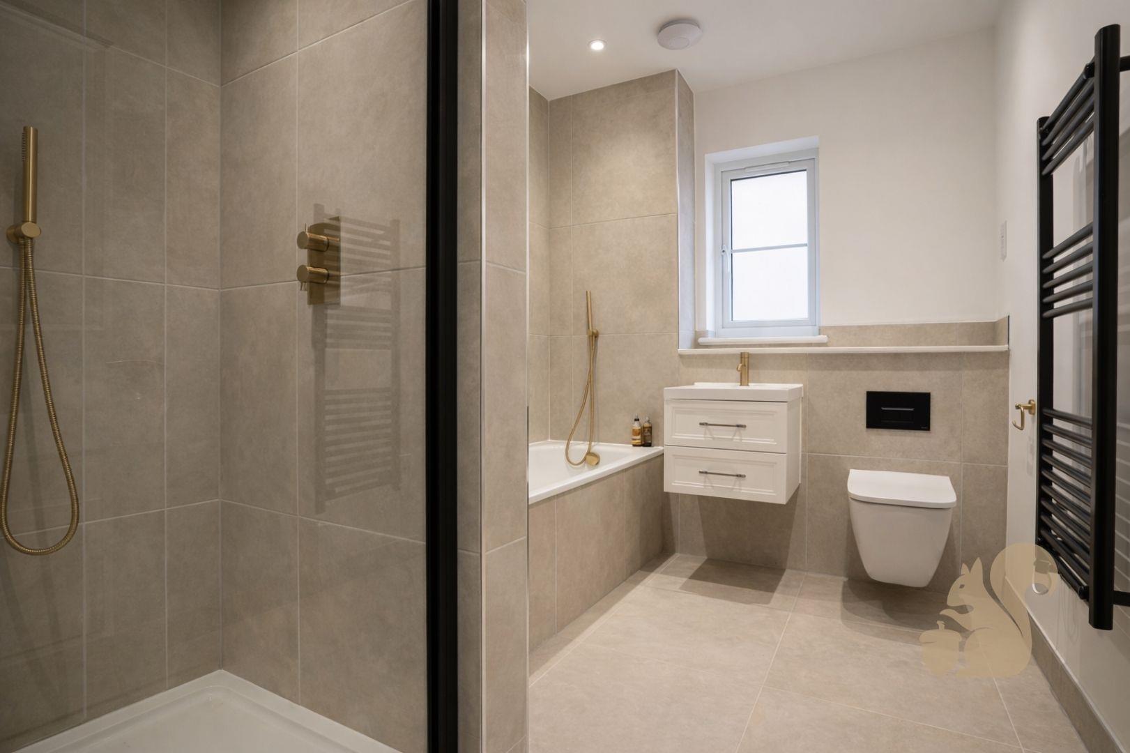 Bathroom - Plot 27.jpg